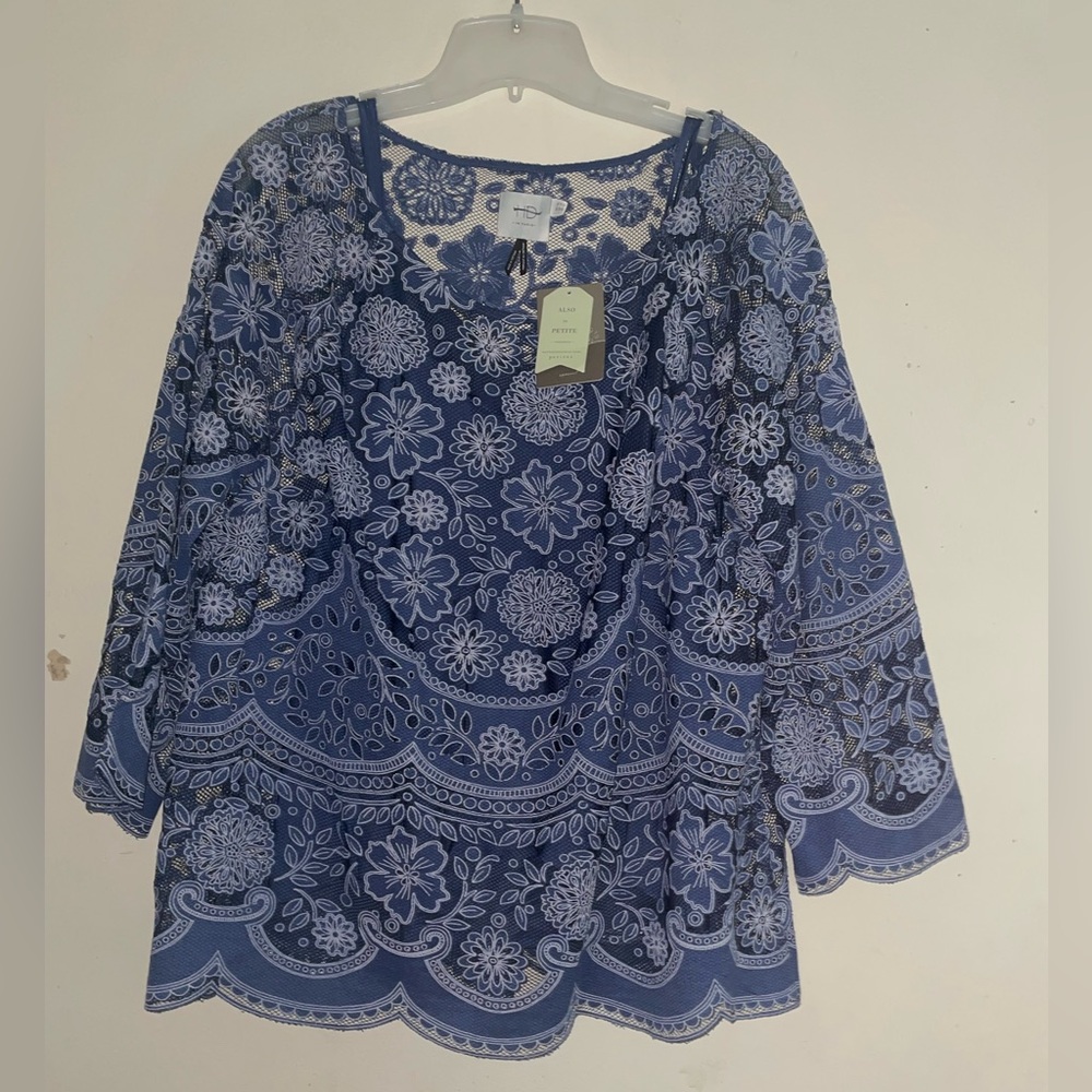 🌟HD in Paris Blouse NWT🌟